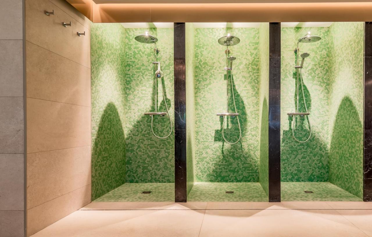 Barcelo La Nucia Palms Hotel ภายนอก รูปภาพ Shower room
