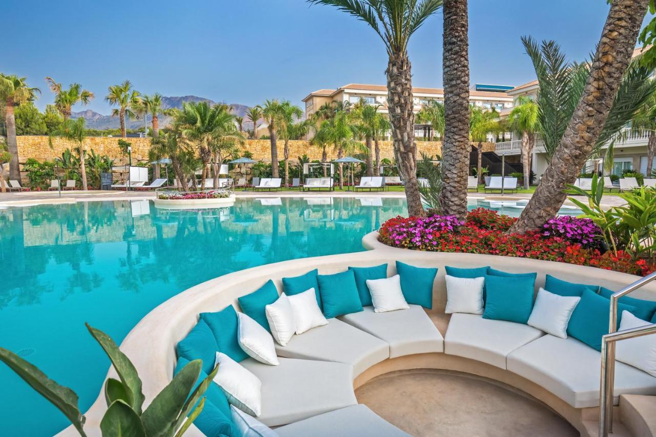 Barcelo La Nucia Palms Hotel ภายนอก รูปภาพ The resort's main pool