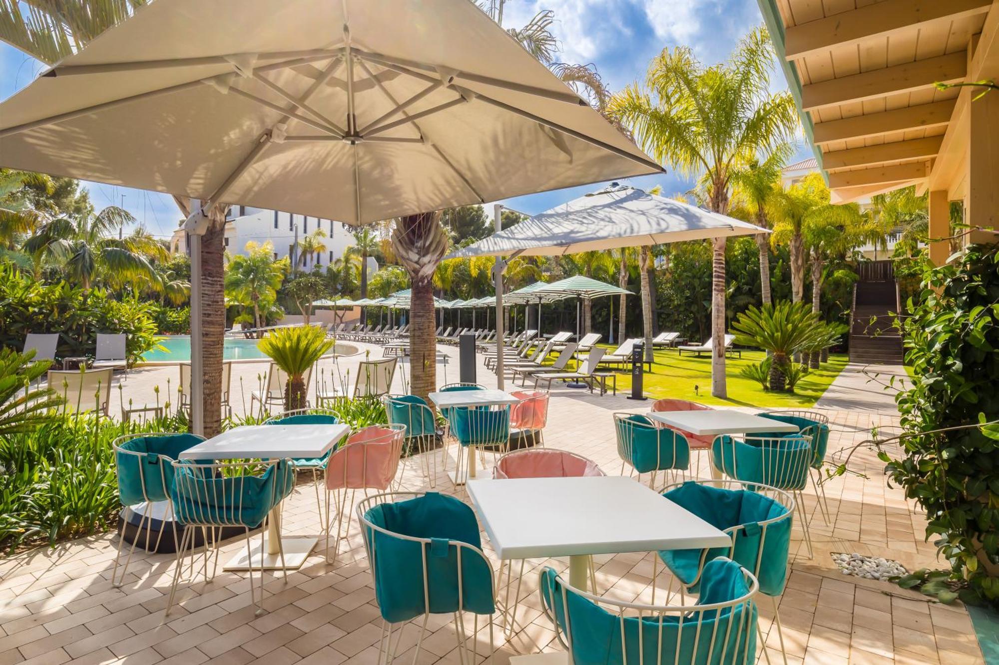 Barcelo La Nucia Palms Hotel ภายนอก รูปภาพ The pool at the W South Beach